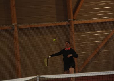 coup-droit-joueuse-tournoi-interne