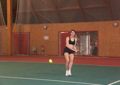 revers-jeune-joueuse-tournoi-interne